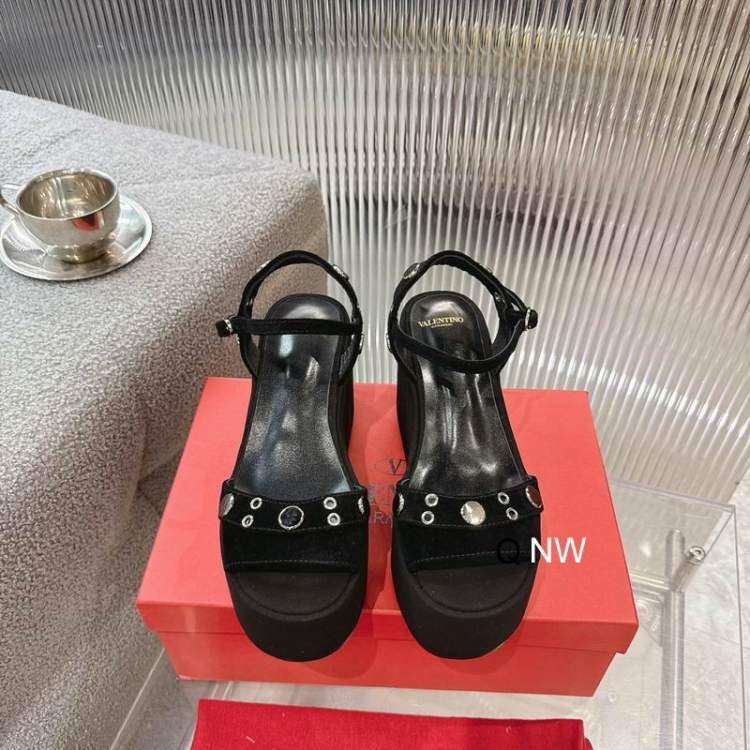 Picture of Valentino Shoes _SKUValentinosz35-40720257.5CMNW0418